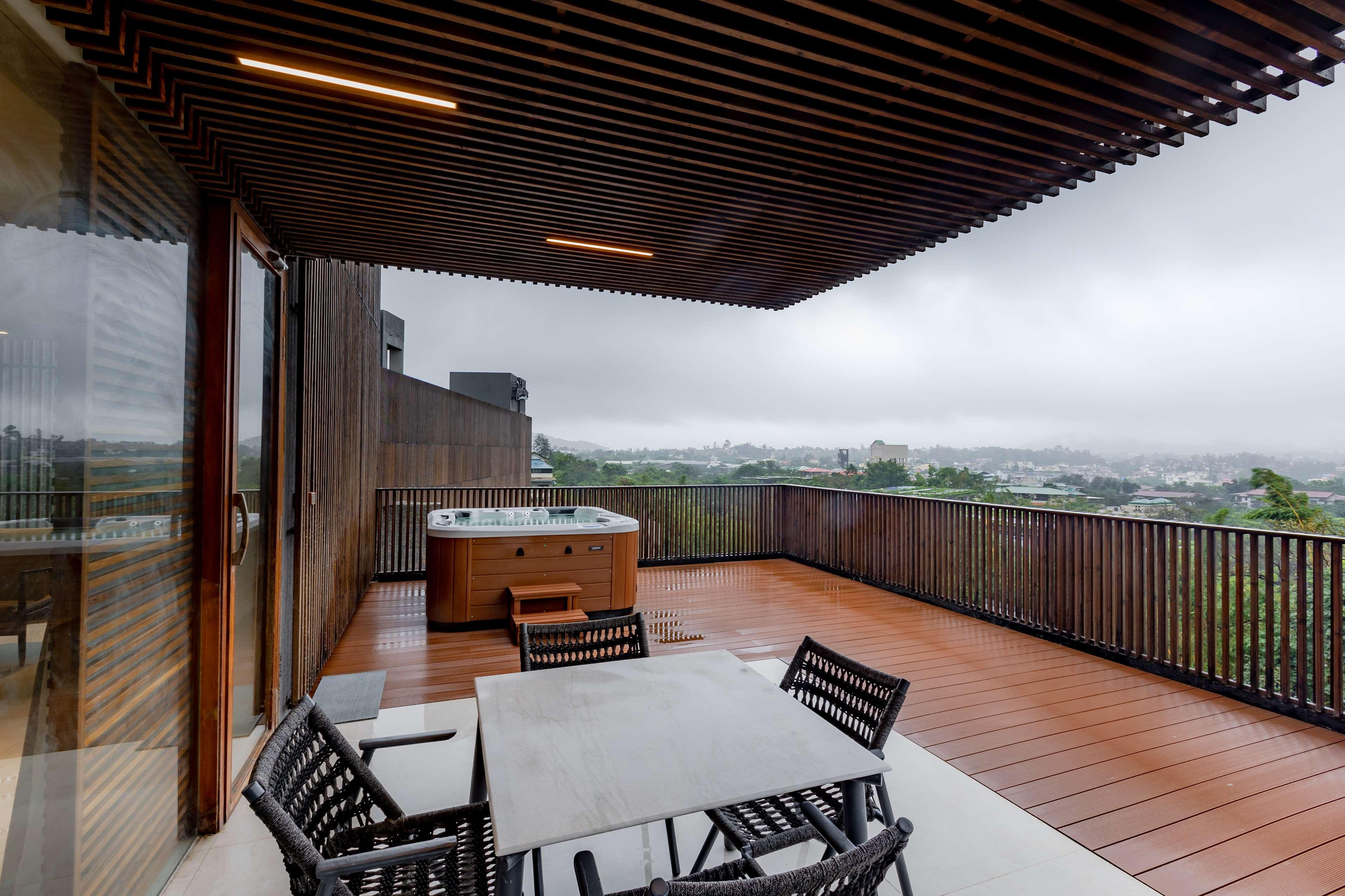 Radisson Resort And Spa Lonavala Ngoại thất bức ảnh A rooftop terrace