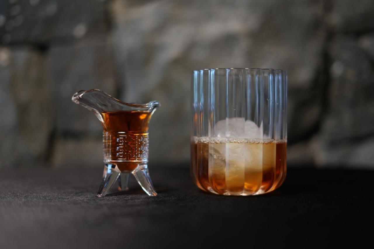 Radisson Resort And Spa Lonavala Ngoại thất bức ảnh A glass of Old Fashioned